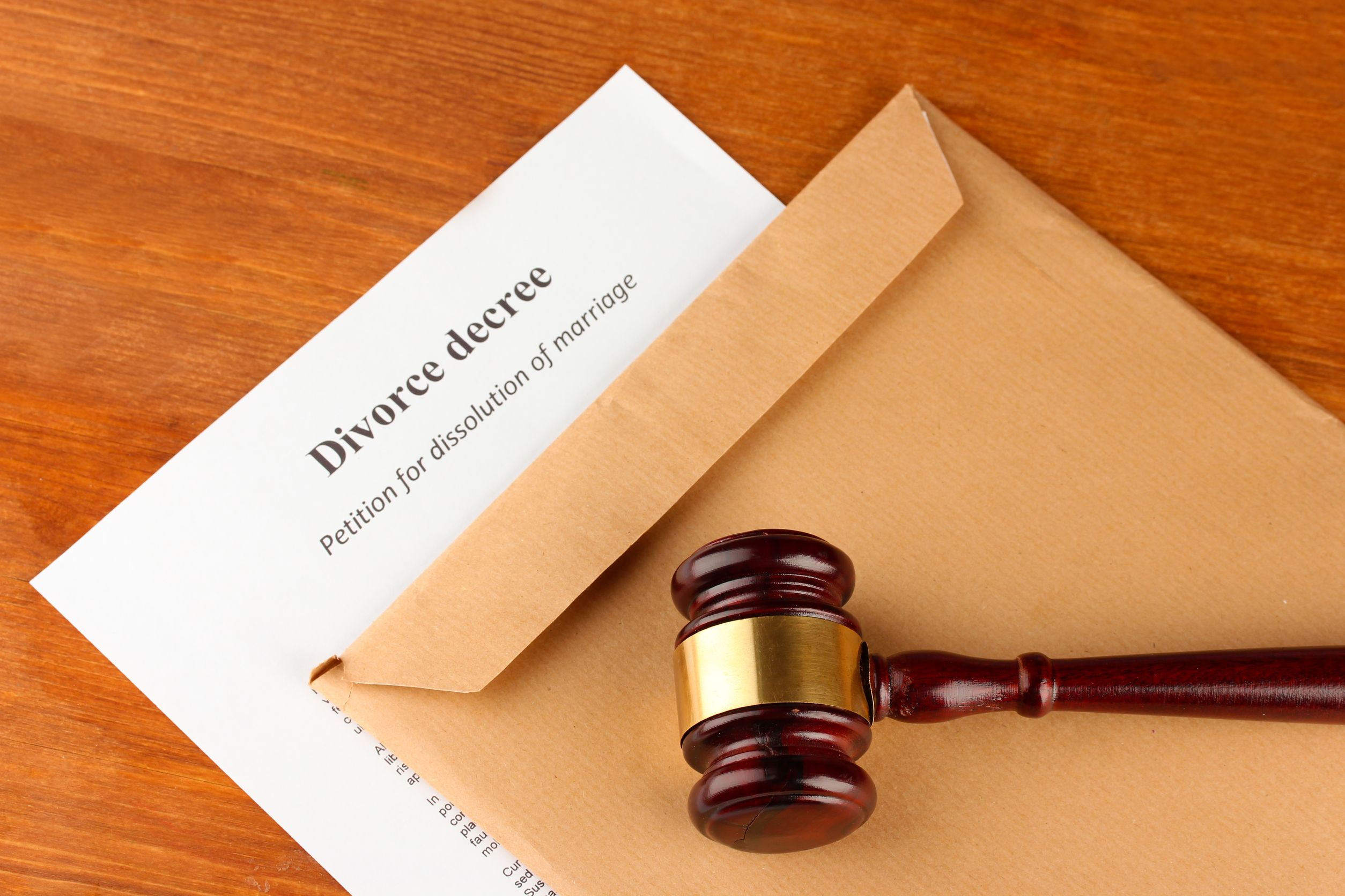 A Family Attorney in Athens, TN Represents Clients in Contested Divorce Situations